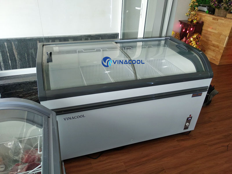 Chất liệu tủ đông trưng bày thực phẩm