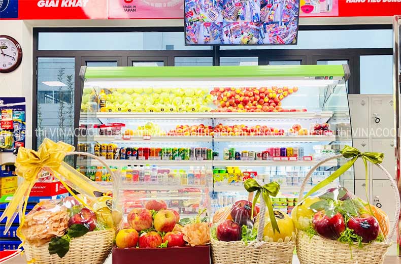 tủ mát trưng bày trái cây cong xanh